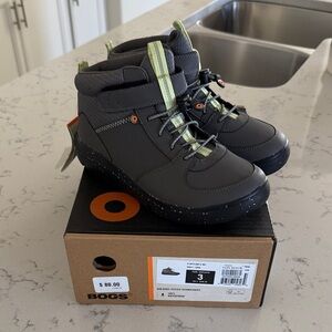 Bogs Kids Skyline Kicker Waterproof High Top Sneaker gray 3 NEW